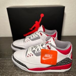 Jordan 4 Fire Red - 10.5
